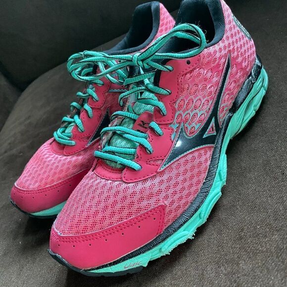 XLNT Mizuno Wave Inspire 11 Tomato Red Seafoam Green Black Womens 8 US 38.5 EUR - Picture 3 of 10